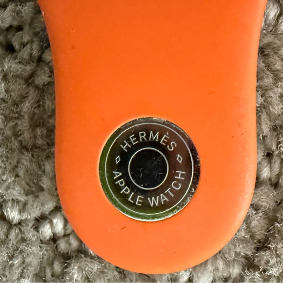 Hermes series 5 Apple Watch bands - Picture 4 of 6